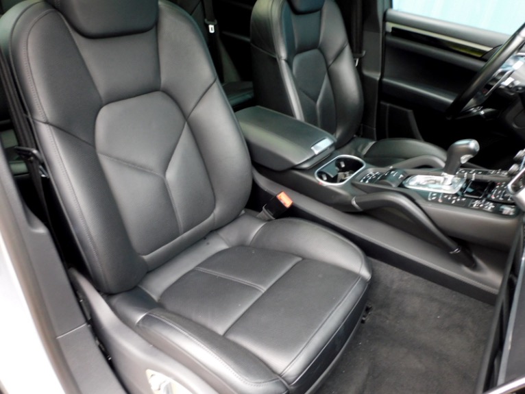 Used 2015 Porsche Cayenne S E-Hybrid AWD Used 2015 Porsche Cayenne S E-Hybrid AWD for sale at Metro West Motorcars LLC in Shrewsbury MA 19