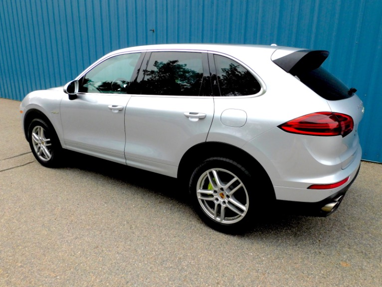 Used 2015 Porsche Cayenne S E-Hybrid AWD Used 2015 Porsche Cayenne S E-Hybrid AWD for sale at Metro West Motorcars LLC in Shrewsbury MA 3