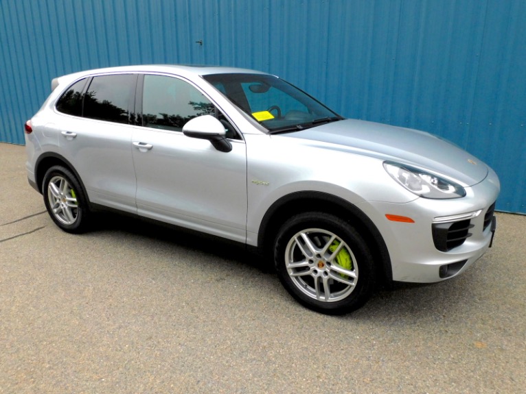 Used 2015 Porsche Cayenne S E-Hybrid AWD Used 2015 Porsche Cayenne S E-Hybrid AWD for sale at Metro West Motorcars LLC in Shrewsbury MA 7