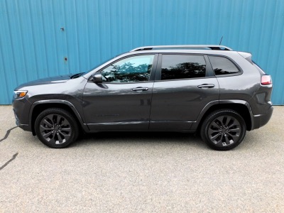 Used 2019 Jeep Cherokee Limited High Altitude 4x4 Used 2019 Jeep Cherokee Limited High Altitude 4x4 for sale  at Metro West Motorcars LLC in Shrewsbury MA 2