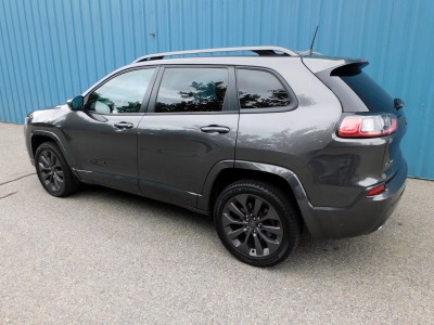 Used 2019 Jeep Cherokee Limited High Altitude 4x4 Used 2019 Jeep Cherokee Limited High Altitude 4x4 for sale  at Metro West Motorcars LLC in Shrewsbury MA 3