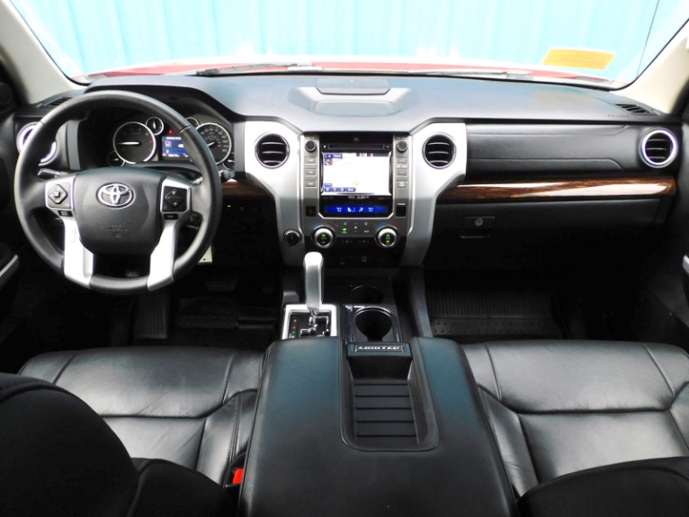 Used 2017 Toyota Tundra 4wd Limited CrewMax 5.5 Bed 5.7L (Natl) Used 2017 Toyota Tundra 4wd Limited CrewMax 5.5 Bed 5.7L (Natl) for sale  at Metro West Motorcars LLC in Shrewsbury MA 9