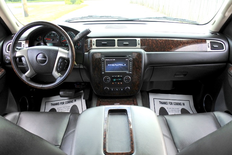 Used 2012 GMC Yukon Xl AWD 4dr 1500 Denali Used 2012 GMC Yukon Xl AWD 4dr 1500 Denali for sale at Metro West Motorcars LLC in Shrewsbury MA 9