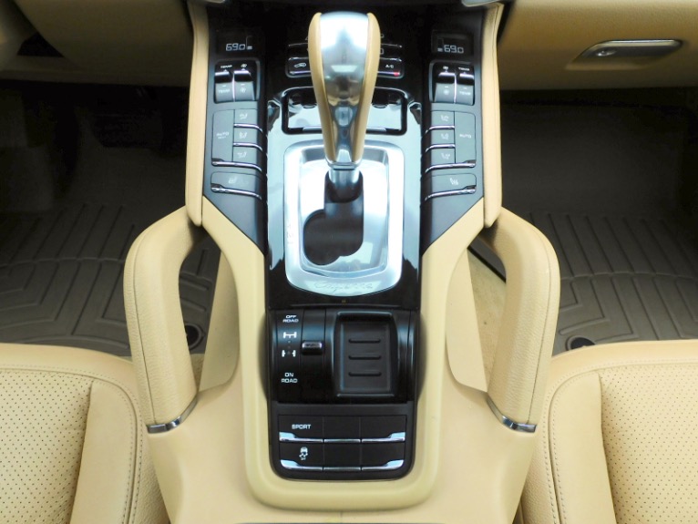Used 2014 Porsche Cayenne Diesel AWD Used 2014 Porsche Cayenne Diesel AWD for sale at Metro West Motorcars LLC in Shrewsbury MA 12