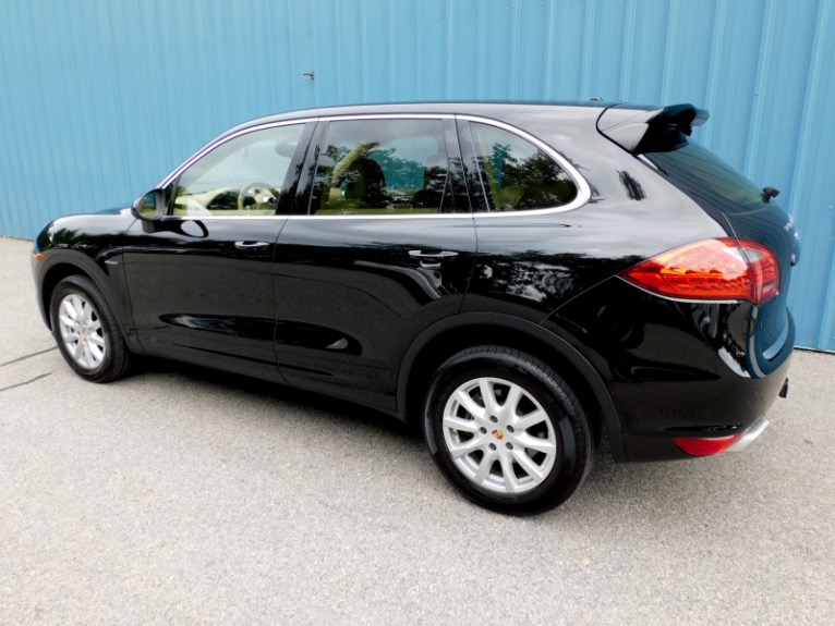 Used 2014 Porsche Cayenne Diesel AWD Used 2014 Porsche Cayenne Diesel AWD for sale at Metro West Motorcars LLC in Shrewsbury MA 3
