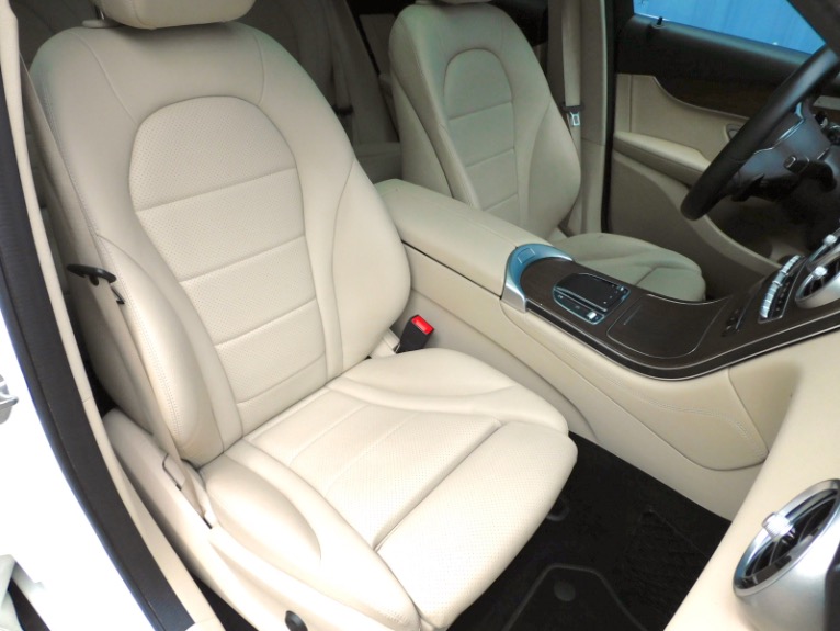 Used 2020 Mercedes-Benz Glc GLC 300 4MATIC SUV Used 2020 Mercedes-Benz Glc GLC 300 4MATIC SUV for sale at Metro West Motorcars LLC in Shrewsbury MA 19