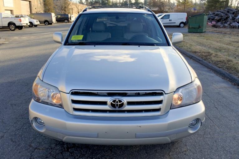 Used 2006 Toyota Highlander 4dr V6 4WD Limited w/3rd Row (Natl) Used 2006 Toyota Highlander 4dr V6 4WD Limited w/3rd Row (Natl) for sale  at Metro West Motorcars LLC in Shrewsbury MA 8