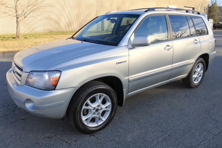Used 2006 Toyota Highlander 4dr V6 4WD Limited w/3rd Row (Natl) Used 2006 Toyota Highlander 4dr V6 4WD Limited w/3rd Row (Natl) for sale  at Metro West Motorcars LLC in Shrewsbury MA 1