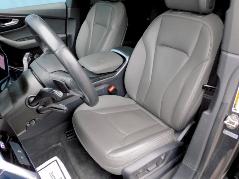 Used 2019 Audi Q8 Premium Plus 55 TFSI quattro Used 2019 Audi Q8 Premium Plus 55 TFSI quattro for sale at Metro West Motorcars LLC in Shrewsbury MA 14