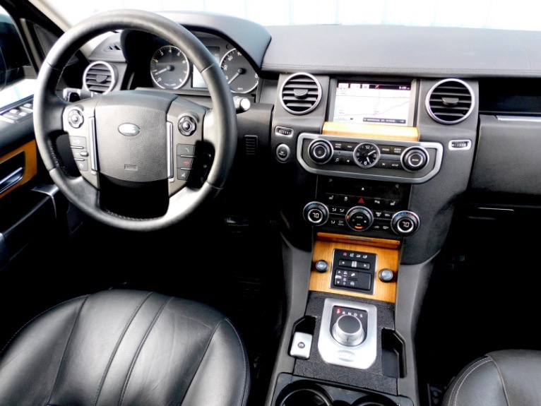 2015 Land Rover LR4 HSE photo 10