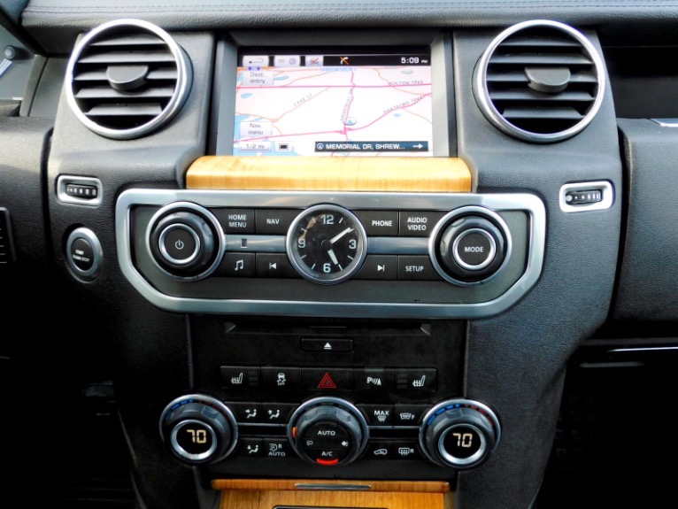 2015 Land Rover LR4 HSE photo 11