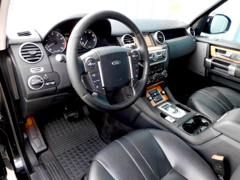 2015 Land Rover LR4 HSE photo 13