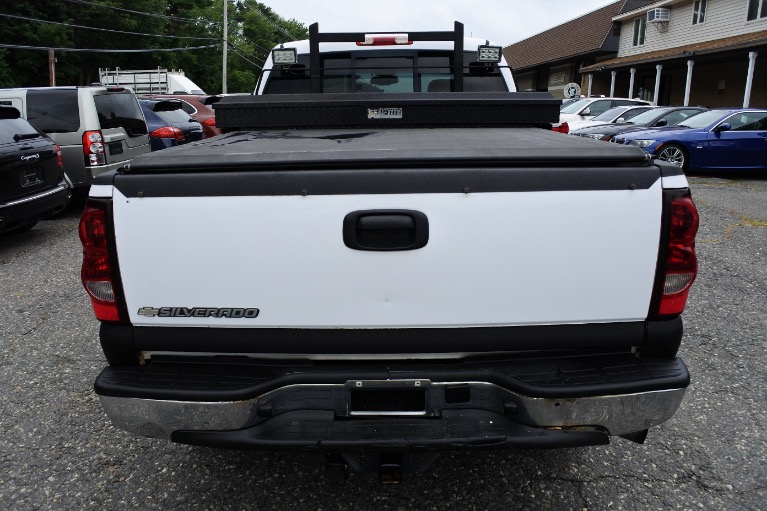 Used 2006 Chevrolet Silverado 2500hd Crew Cab 153' WB 4WD LT3 Used 2006 Chevrolet Silverado 2500hd Crew Cab 153' WB 4WD LT3 for sale  at Metro West Motorcars LLC in Shrewsbury MA 4