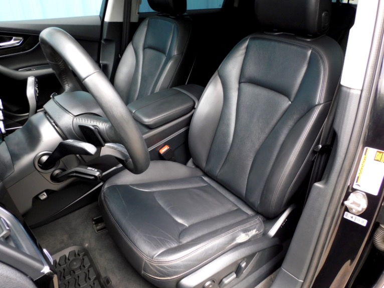 Used 2019 Audi Q7 SE Premium 55 TFSI quattro Used 2019 Audi Q7 SE Premium 55 TFSI quattro for sale at Metro West Motorcars LLC in Shrewsbury MA 14