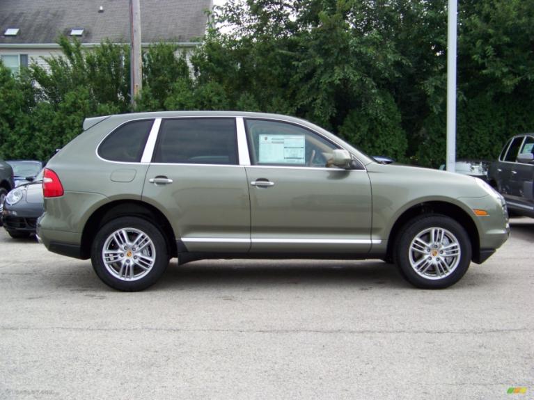 Used 2008 Porsche Cayenne S AWD Used 2008 Porsche Cayenne S AWD for sale  at Metro West Motorcars LLC in Shrewsbury MA 3