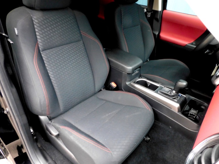 Used 2023 Toyota Tacoma 2wd SR5 Double Cab 5'' Bed I4 AT (Natl) Used 2023 Toyota Tacoma 2wd SR5 Double Cab 5'' Bed I4 AT (Natl) for sale  at Metro West Motorcars LLC in Shrewsbury MA 19