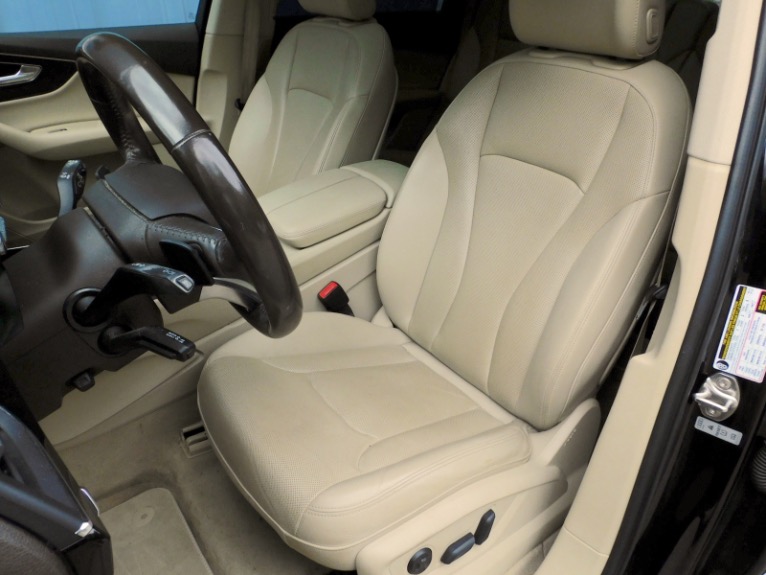 Used 2019 Audi Q7 Premium Plus 55 TFSI quattro Used 2019 Audi Q7 Premium Plus 55 TFSI quattro for sale at Metro West Motorcars LLC in Shrewsbury MA 14