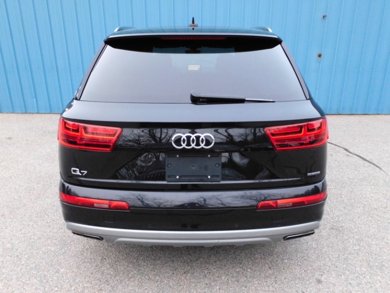Used 2019 Audi Q7 Premium Plus 55 TFSI quattro Used 2019 Audi Q7 Premium Plus 55 TFSI quattro for sale at Metro West Motorcars LLC in Shrewsbury MA 4