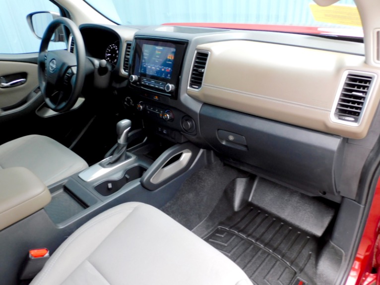 Used 2022 Nissan Frontier Crew Cab 4x4 SV Auto Used 2022 Nissan Frontier Crew Cab 4x4 SV Auto for sale at Metro West Motorcars LLC in Shrewsbury MA 20