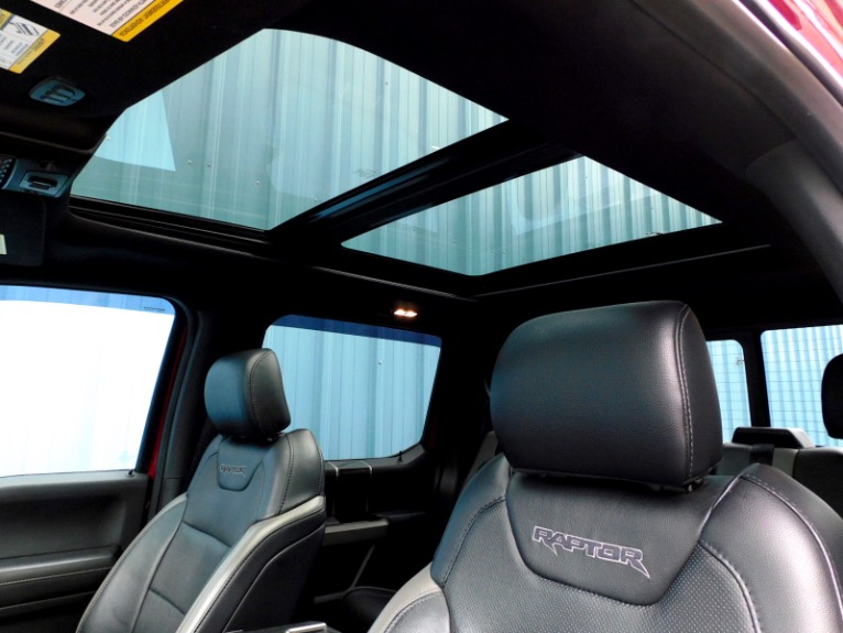 Used 2018 Ford F-150 Raptor 4WD SuperCrew 5.5'' Box Used 2018 Ford F-150 Raptor 4WD SuperCrew 5.5'' Box for sale at Metro West Motorcars LLC in Shrewsbury MA 21