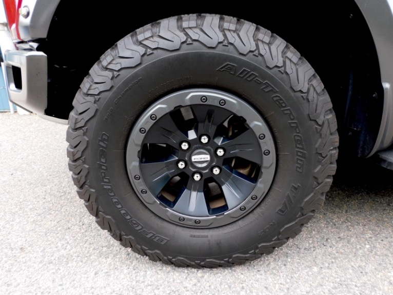Used 2018 Ford F-150 Raptor 4WD SuperCrew 5.5'' Box Used 2018 Ford F-150 Raptor 4WD SuperCrew 5.5'' Box for sale at Metro West Motorcars LLC in Shrewsbury MA 23