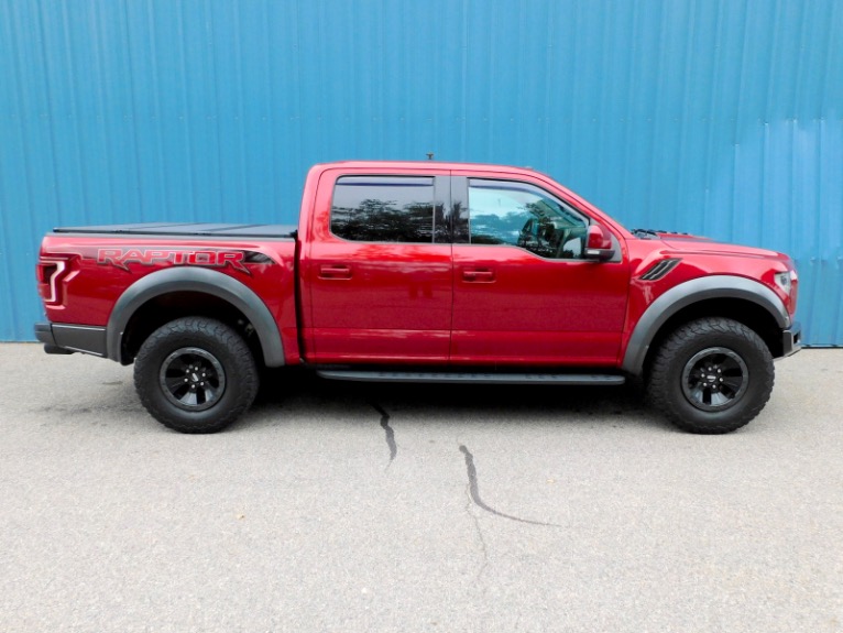Used 2018 Ford F-150 Raptor 4WD SuperCrew 5.5'' Box Used 2018 Ford F-150 Raptor 4WD SuperCrew 5.5'' Box for sale at Metro West Motorcars LLC in Shrewsbury MA 6