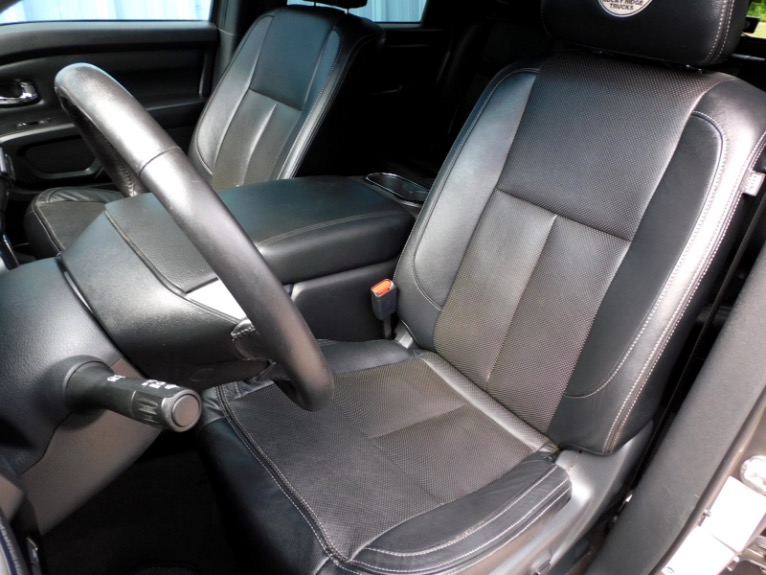 Used 2019 Nissan Titan 4x4 Crew Cab PRO-4X Used 2019 Nissan Titan 4x4 Crew Cab PRO-4X for sale at Metro West Motorcars LLC in Shrewsbury MA 14