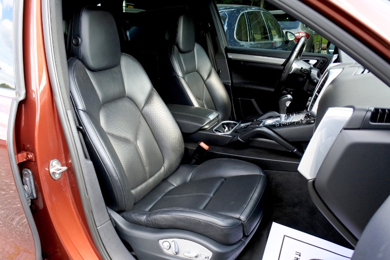 Used 2011 Porsche Cayenne AWD Used 2011 Porsche Cayenne AWD for sale at Metro West Motorcars LLC in Shrewsbury MA 20