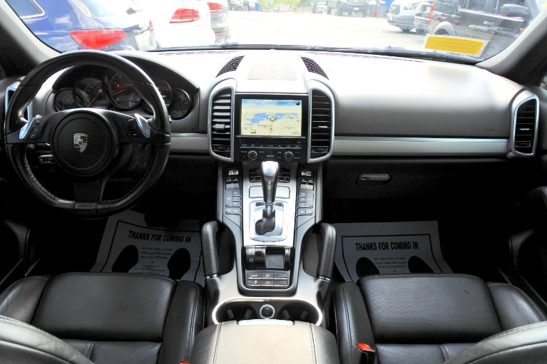 Used 2011 Porsche Cayenne AWD Used 2011 Porsche Cayenne AWD for sale at Metro West Motorcars LLC in Shrewsbury MA 9
