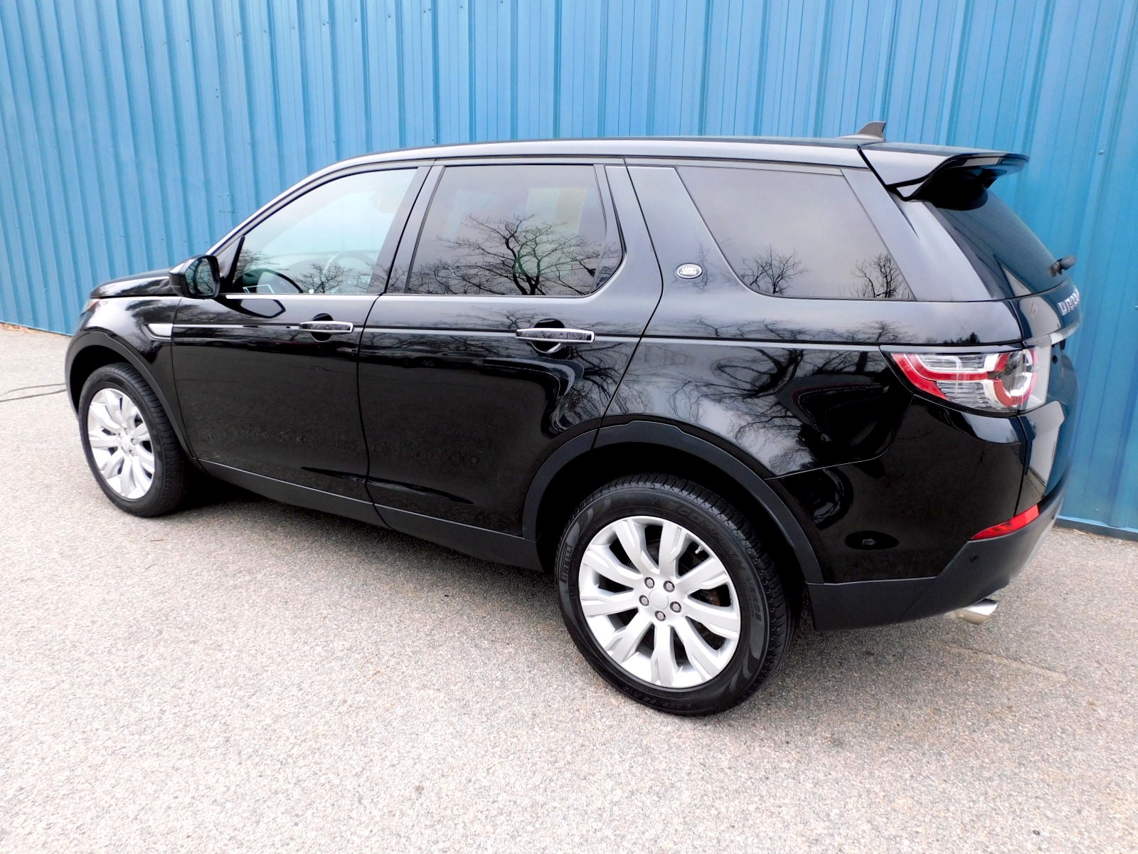 2015 Land Rover Discovery Sport HSE LUX photo 2