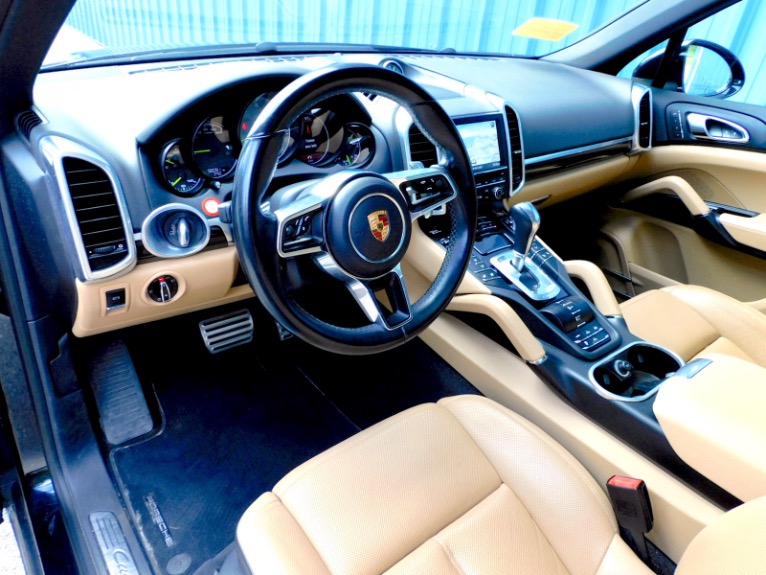 Used 2015 Porsche Cayenne S E-Hybrid AWD Used 2015 Porsche Cayenne S E-Hybrid AWD for sale at Metro West Motorcars LLC in Shrewsbury MA 13