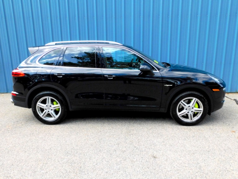 Used 2015 Porsche Cayenne S E-Hybrid AWD Used 2015 Porsche Cayenne S E-Hybrid AWD for sale at Metro West Motorcars LLC in Shrewsbury MA 6