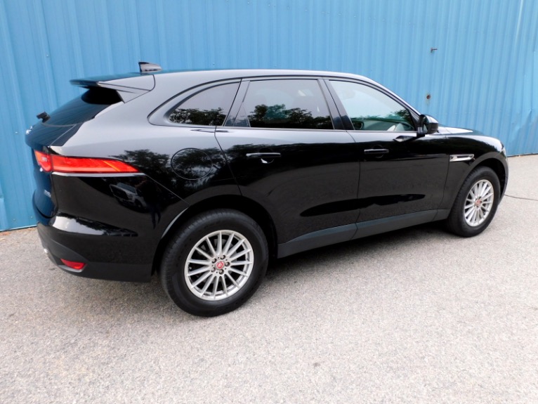Used 2017 Jaguar F-PACE 35t AWD Used 2017 Jaguar F-PACE 35t AWD for sale at Metro West Motorcars LLC in Shrewsbury MA 5