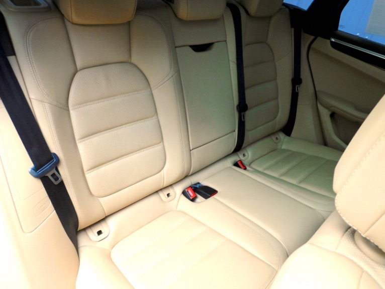 Used 2017 Porsche Macan Turbo AWD Used 2017 Porsche Macan Turbo AWD for sale  at Metro West Motorcars LLC in Shrewsbury MA 16