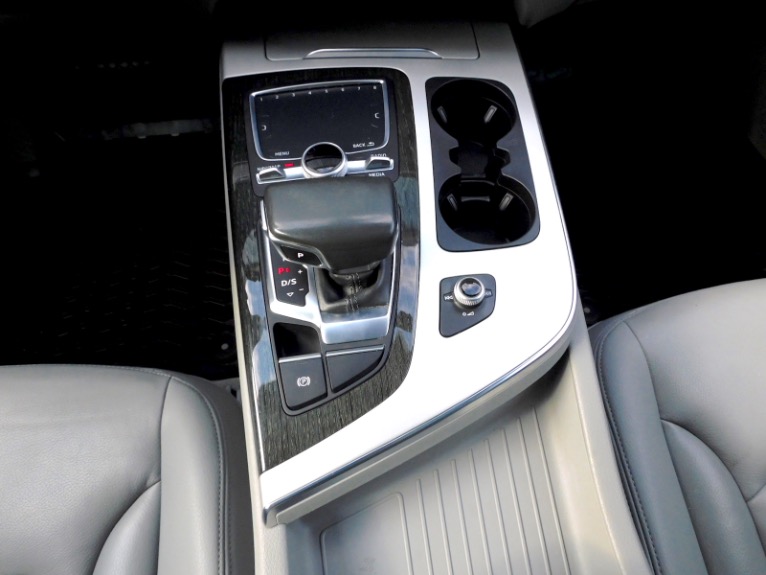 Used 2018 Audi Q7 2.0 TFSI Premium Plus Quattro Used 2018 Audi Q7 2.0 TFSI Premium Plus Quattro for sale  at Metro West Motorcars LLC in Shrewsbury MA 12