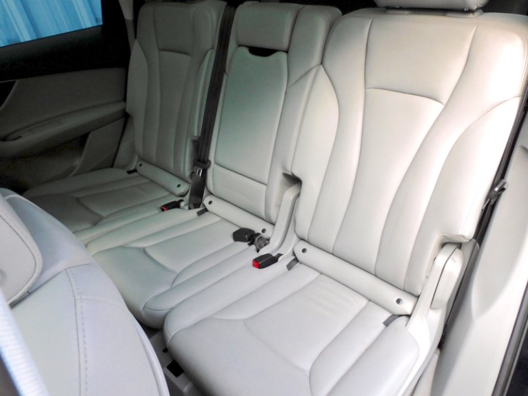 Used 2018 Audi Q7 2.0 TFSI Premium Plus Quattro Used 2018 Audi Q7 2.0 TFSI Premium Plus Quattro for sale  at Metro West Motorcars LLC in Shrewsbury MA 16