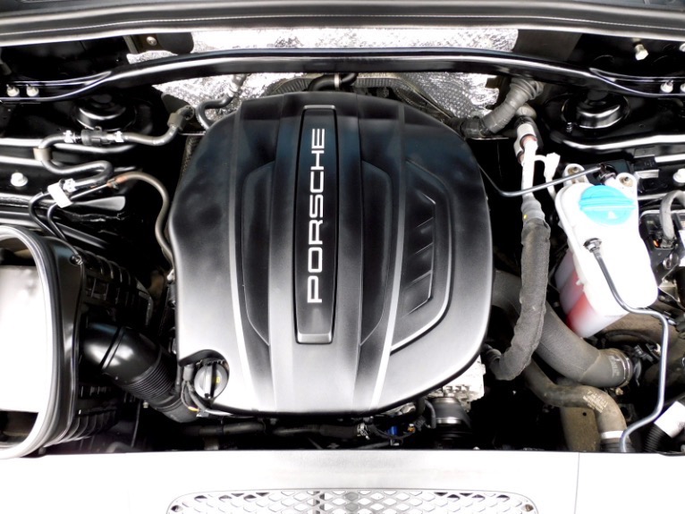 Used 2021 Porsche Macan AWD Used 2021 Porsche Macan AWD for sale at Metro West Motorcars LLC in Shrewsbury MA 23