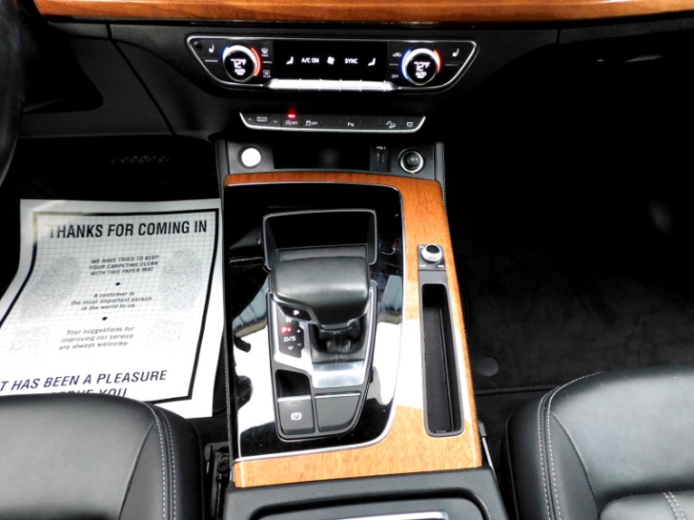 Used 2022 Audi Q5 S line Premium Plus 45 TFSI quattro Used 2022 Audi Q5 S line Premium Plus 45 TFSI quattro for sale  at Metro West Motorcars LLC in Shrewsbury MA 12