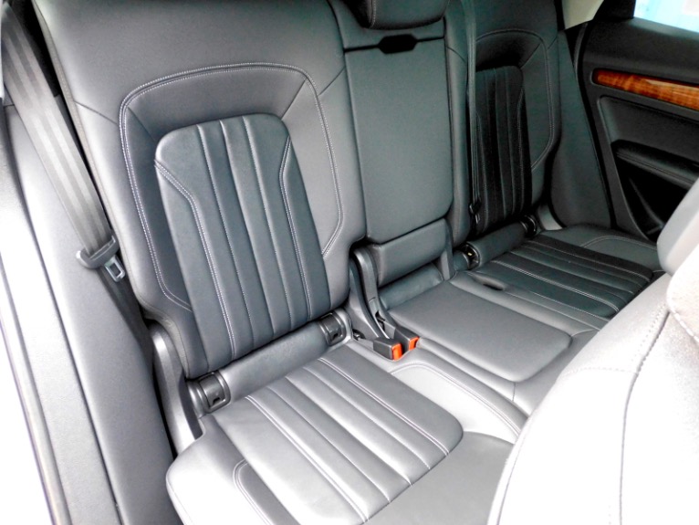 Used 2022 Audi Q5 S line Premium Plus 45 TFSI quattro Used 2022 Audi Q5 S line Premium Plus 45 TFSI quattro for sale  at Metro West Motorcars LLC in Shrewsbury MA 17