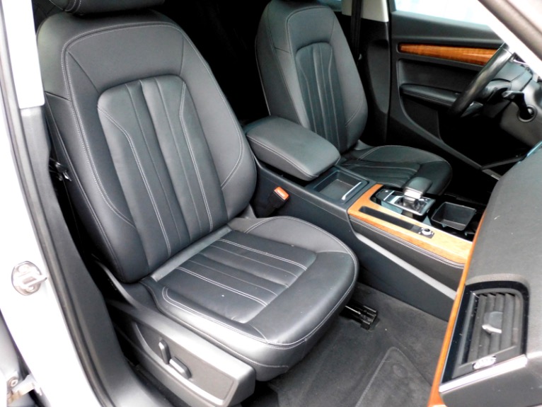 Used 2022 Audi Q5 S line Premium Plus 45 TFSI quattro Used 2022 Audi Q5 S line Premium Plus 45 TFSI quattro for sale  at Metro West Motorcars LLC in Shrewsbury MA 19