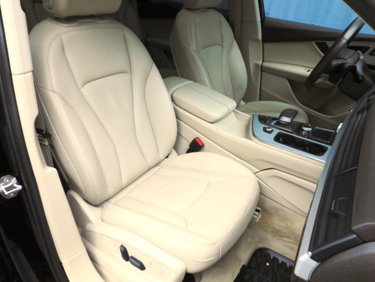 Used 2019 Audi Q7 Premium Plus 45 TFSI Used 2019 Audi Q7 Premium Plus 45 TFSI for sale  at Metro West Motorcars LLC in Shrewsbury MA 21