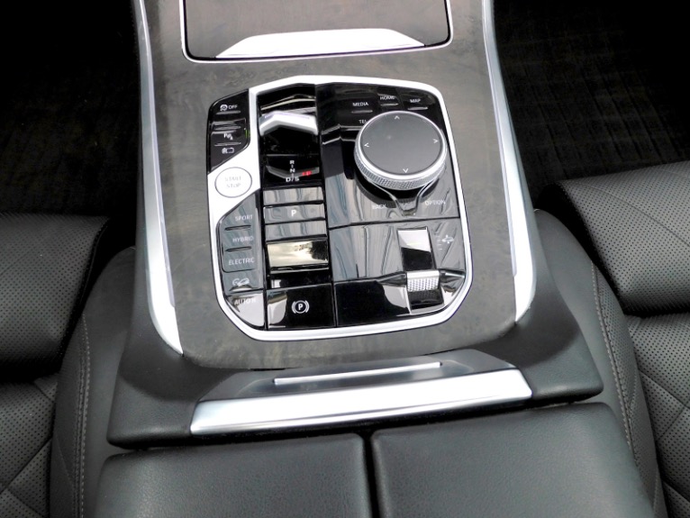 Used 2025 BMW X5 xDrive50e Plug-In Hybrid Used 2025 BMW X5 xDrive50e Plug-In Hybrid for sale  at Metro West Motorcars LLC in Shrewsbury MA 12