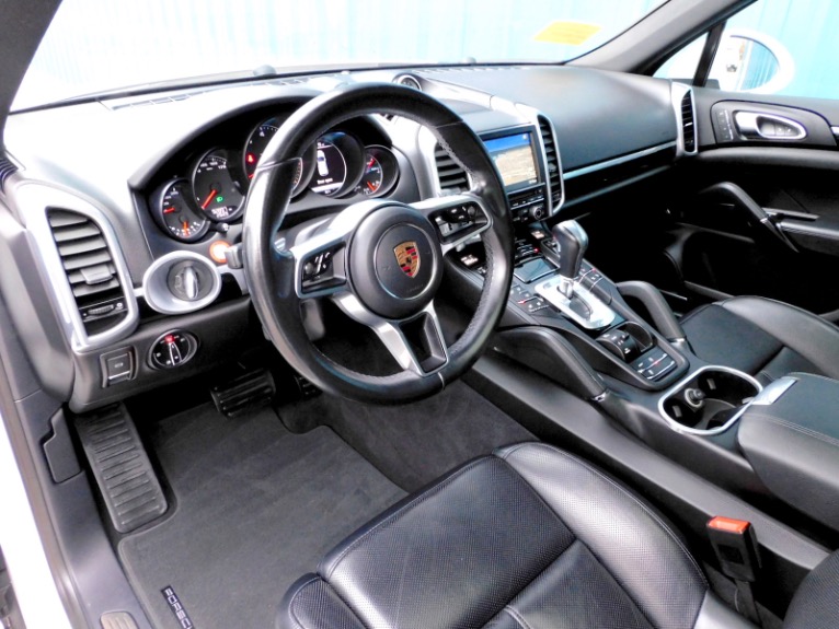 Used 2016 Porsche Cayenne AWD Used 2016 Porsche Cayenne AWD for sale  at Metro West Motorcars LLC in Shrewsbury MA 13