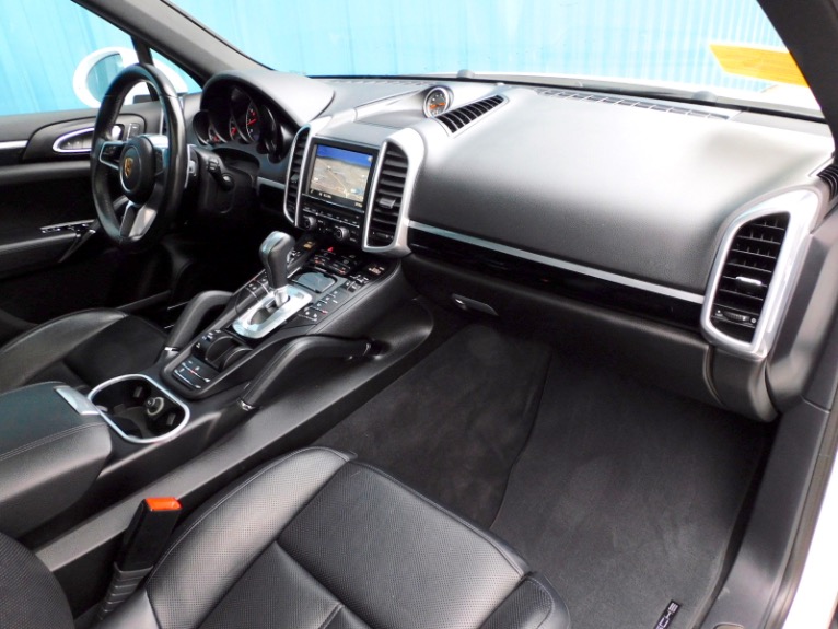 Used 2016 Porsche Cayenne AWD Used 2016 Porsche Cayenne AWD for sale  at Metro West Motorcars LLC in Shrewsbury MA 20