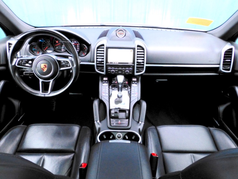 Used 2016 Porsche Cayenne AWD Used 2016 Porsche Cayenne AWD for sale  at Metro West Motorcars LLC in Shrewsbury MA 9