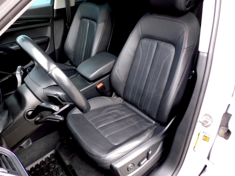 Used 2020 Audi Q5 Premium Plus 45 TFSI quattro Used 2020 Audi Q5 Premium Plus 45 TFSI quattro for sale  at Metro West Motorcars LLC in Shrewsbury MA 14