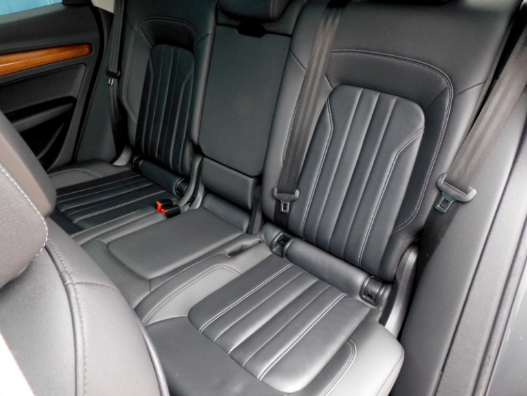 Used 2021 Audi Q5 Premium 45 TFSI quattro Used 2021 Audi Q5 Premium 45 TFSI quattro for sale  at Metro West Motorcars LLC in Shrewsbury MA 16