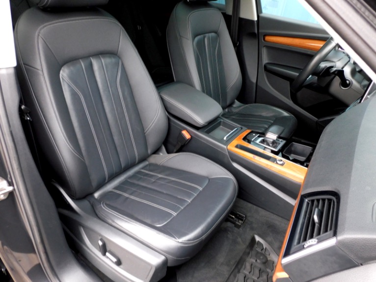 Used 2021 Audi Q5 Premium 45 TFSI quattro Used 2021 Audi Q5 Premium 45 TFSI quattro for sale  at Metro West Motorcars LLC in Shrewsbury MA 19