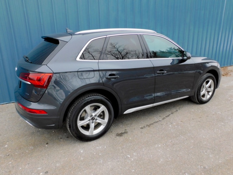 Used 2021 Audi Q5 Premium 45 TFSI quattro Used 2021 Audi Q5 Premium 45 TFSI quattro for sale  at Metro West Motorcars LLC in Shrewsbury MA 5