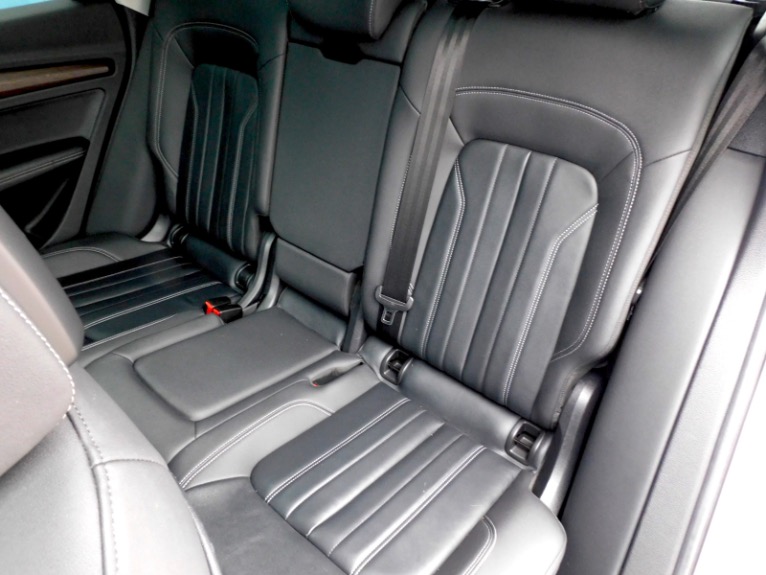 Used 2021 Audi Q5 Premium Plus 45 TFSI quattro Used 2021 Audi Q5 Premium Plus 45 TFSI quattro for sale  at Metro West Motorcars LLC in Shrewsbury MA 16